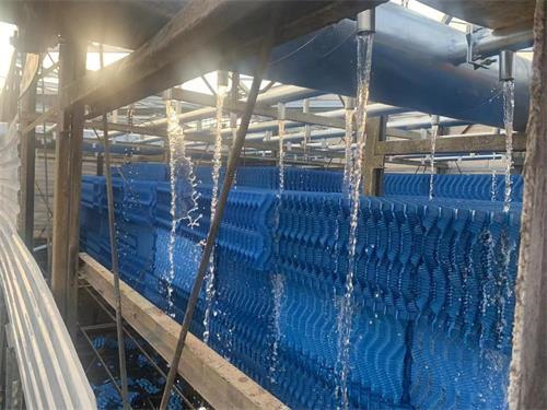 冷卻塔生產廠家淺析閉式冷卻塔的優點,大型冷卻塔生